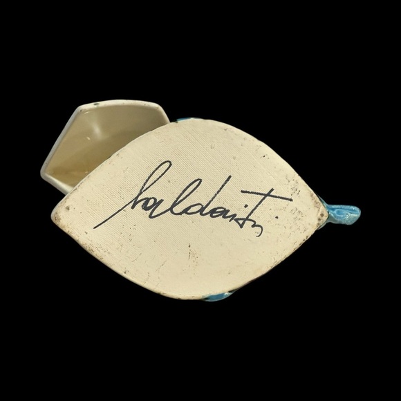 Colorful Ceramic Fish Figurine handmade trinket box - Picture 6 of 9